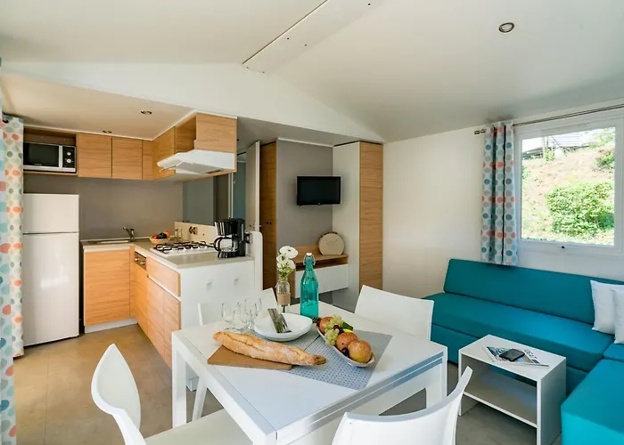 6p 3bdrms Aircon Camping *