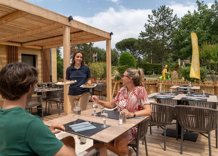 6p 3bdrms Aircon Camping *